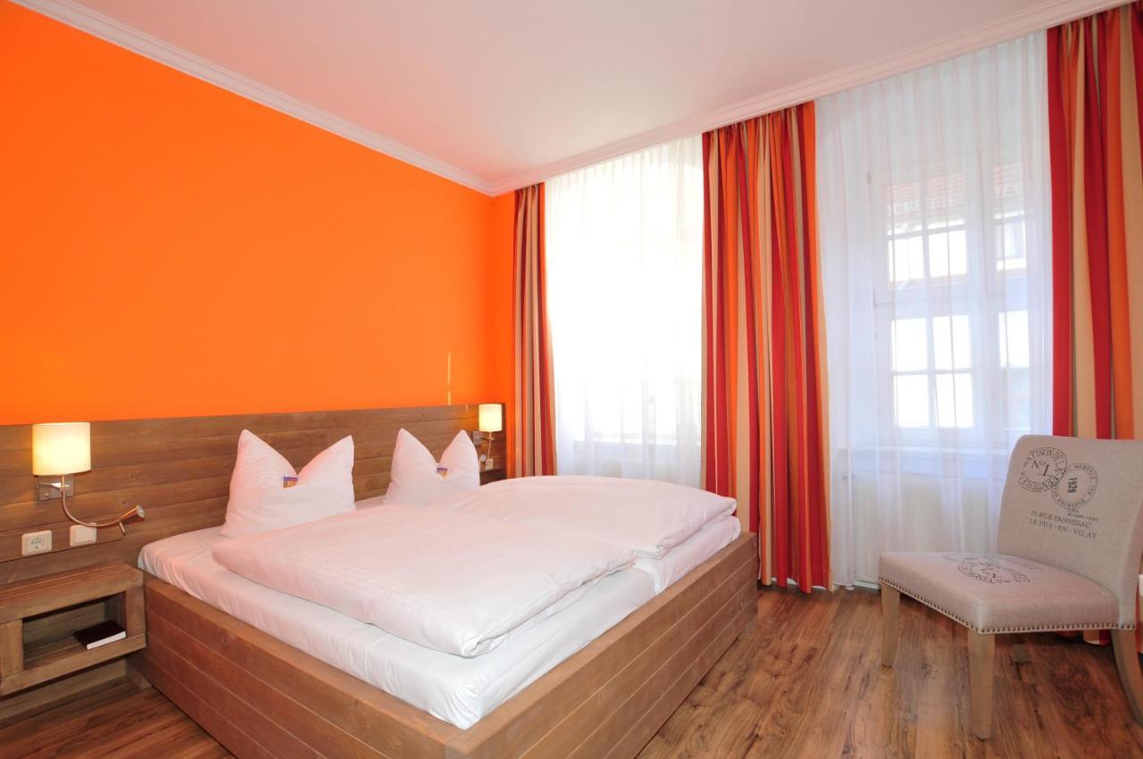 Hotel Am Obermarkt ไฟรแบร์ก ภายนอก รูปภาพ