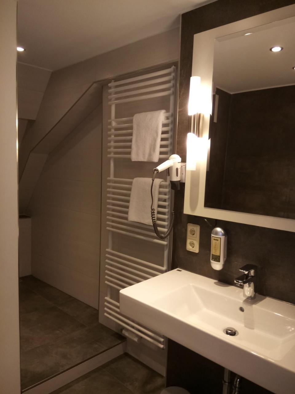 Hotel Am Obermarkt ไฟรแบร์ก ภายนอก รูปภาพ