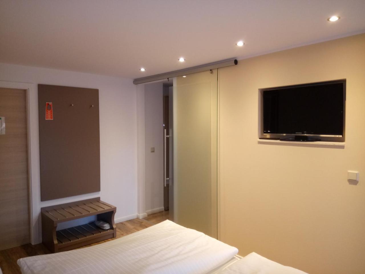 Hotel Am Obermarkt ไฟรแบร์ก ภายนอก รูปภาพ